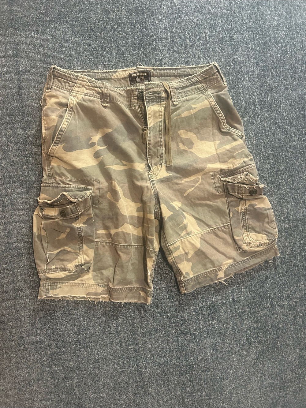 Men's Camo Cargo Shorts - Olive Green